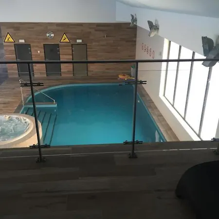 Feniks Apartament, Podczele Apartman
